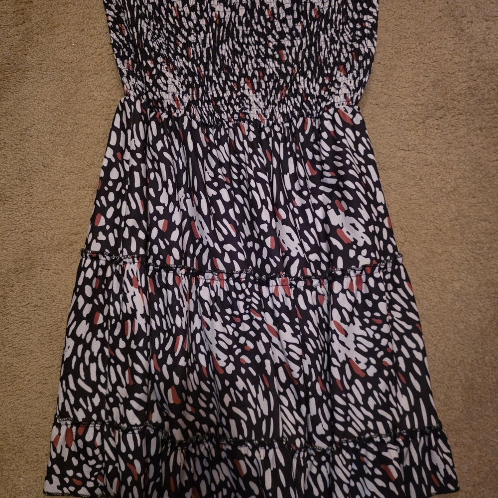 Amazon Strapless Black and White Dress
